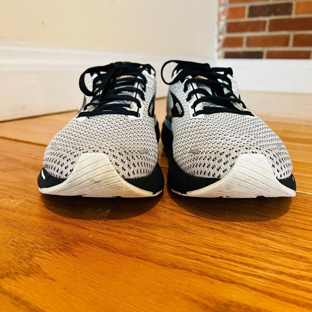 Brooks Adrenaline GTS 22 Mens 10.5 Wide Shoes Gray Running Walking Gym Lace Up - Picture 8 of 16